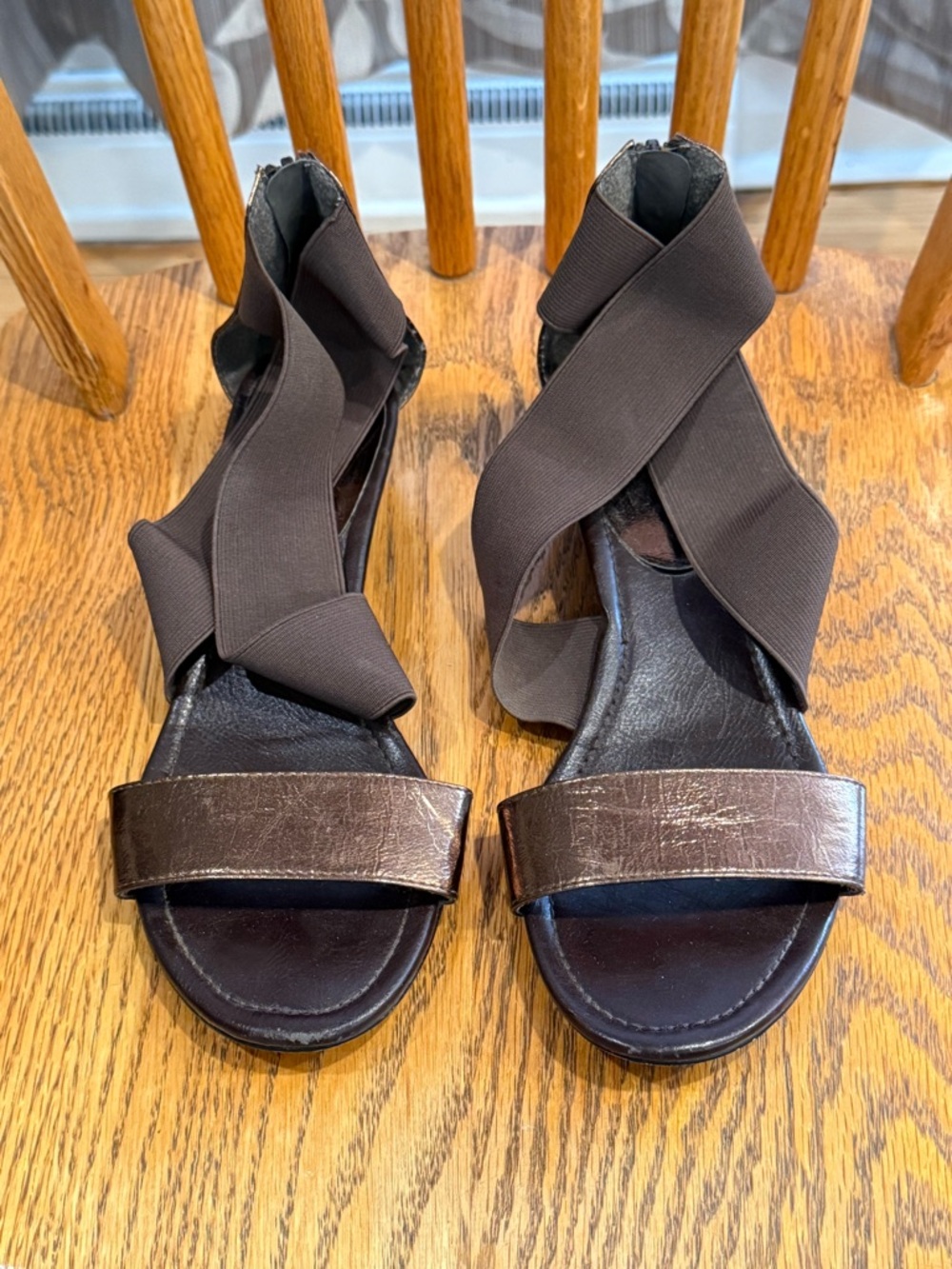 Jessica Metallic Brown Crisscross Elastic Sandals